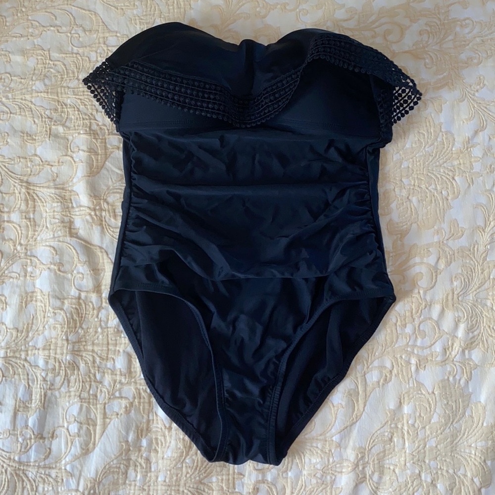 ✨NWOT Kona Sol Swim One piece
